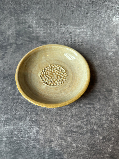 Stoneware garlic grater bread dipping dish