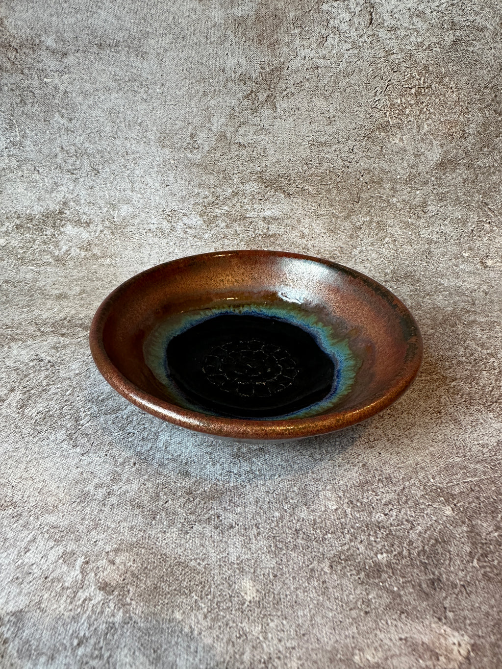 Stoneware Garlic Grater Bread Dipping Bowl in a Copper and dark blue glaze combo