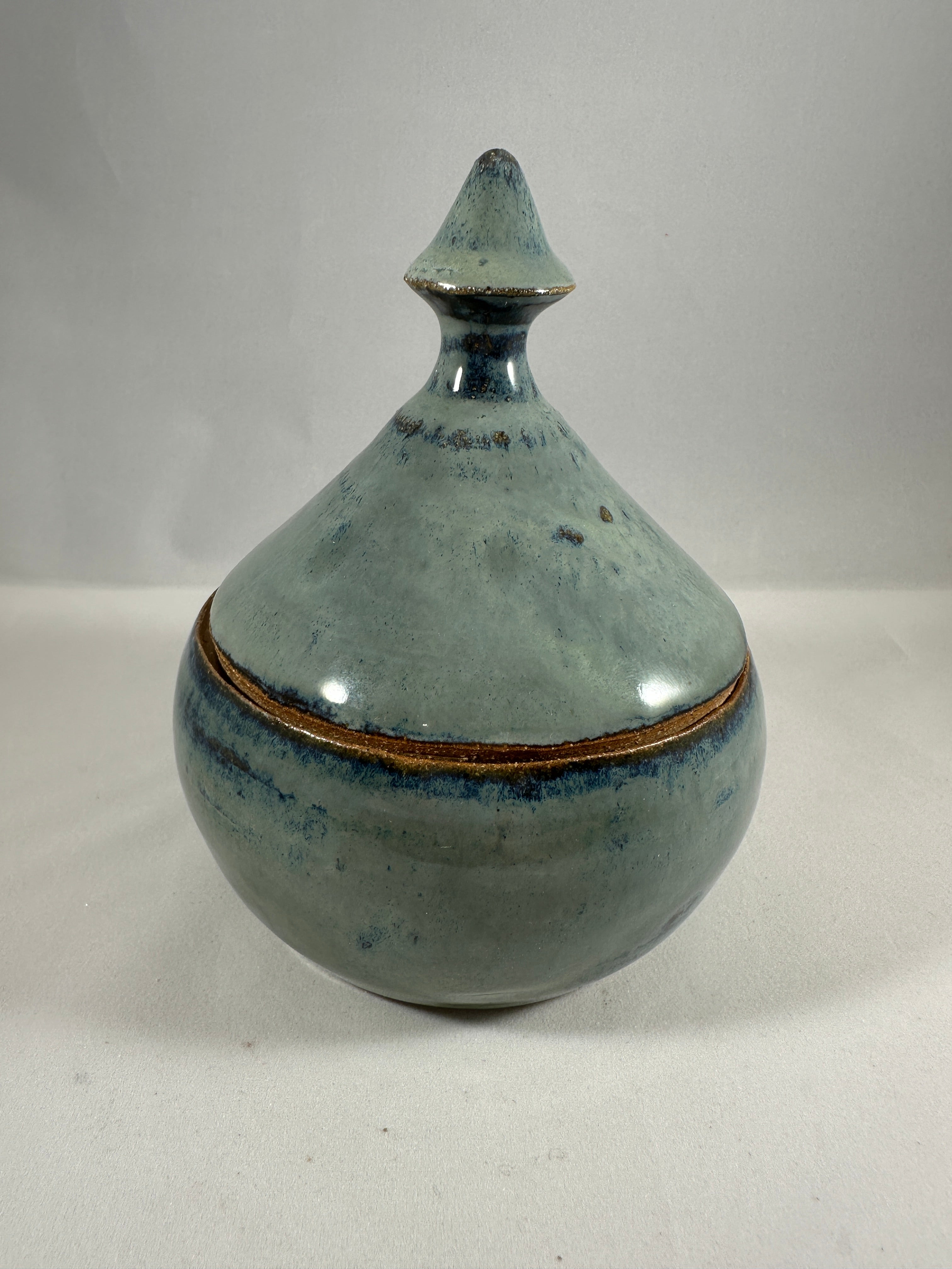 Elegant Lidded Trinket Bowl